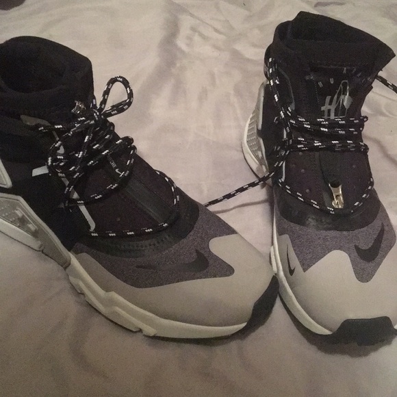 Nike Other - Nike Air HUARACHE GRIPP